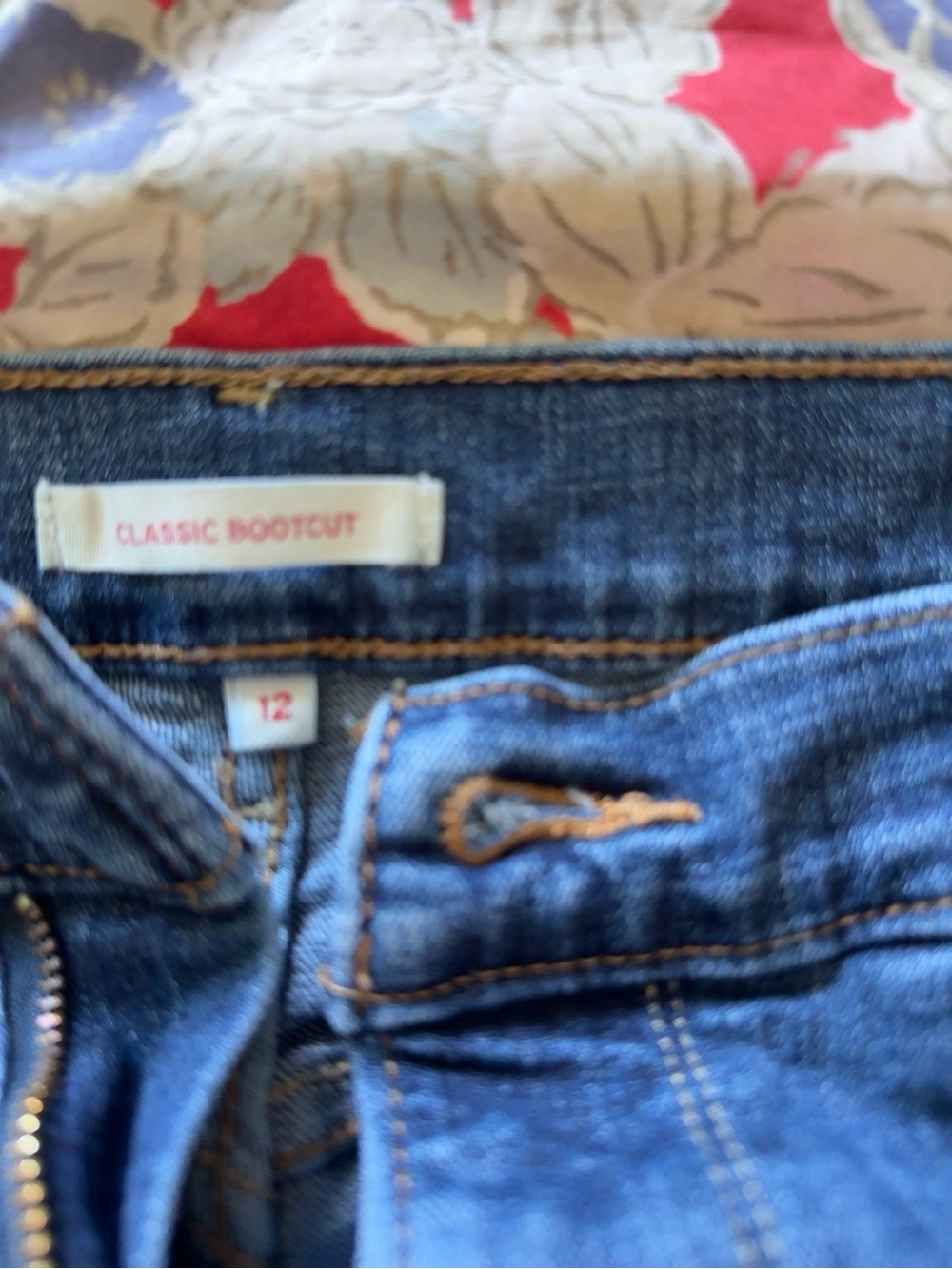 Levi's Women's Dark Blue Straight Leg Jeans - Picture 8 of 9